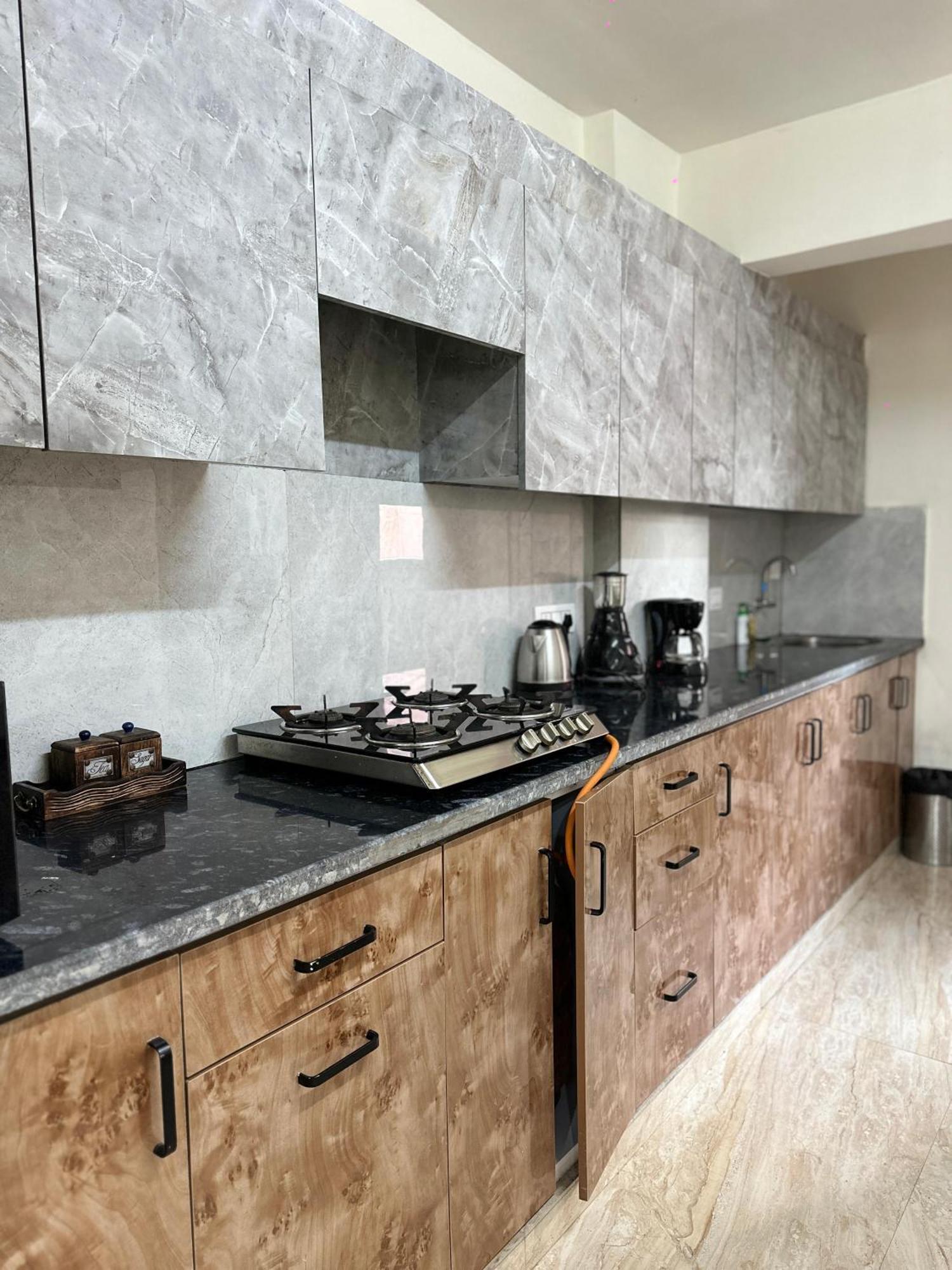 Sky Villa With Private Pool Νόιντα Εξωτερικό φωτογραφία